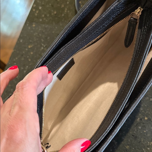 Gucci Black GG Emblem Handbag large shoulder bag - Picture 6 of 11